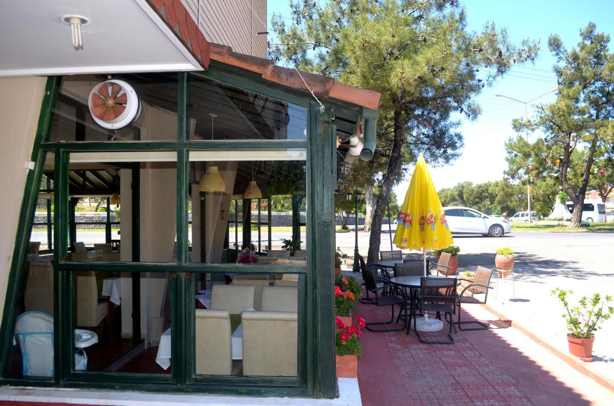 Silva Hotel Ayvalik Exterior photo
